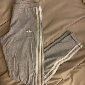 Adidas legging, very comfortable, xs